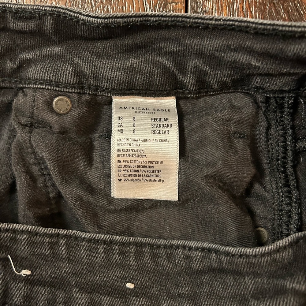 American Eagle Outfitters Comfort Stretch Waistband Black Mom Straight Jeans - Picture 5 of 11